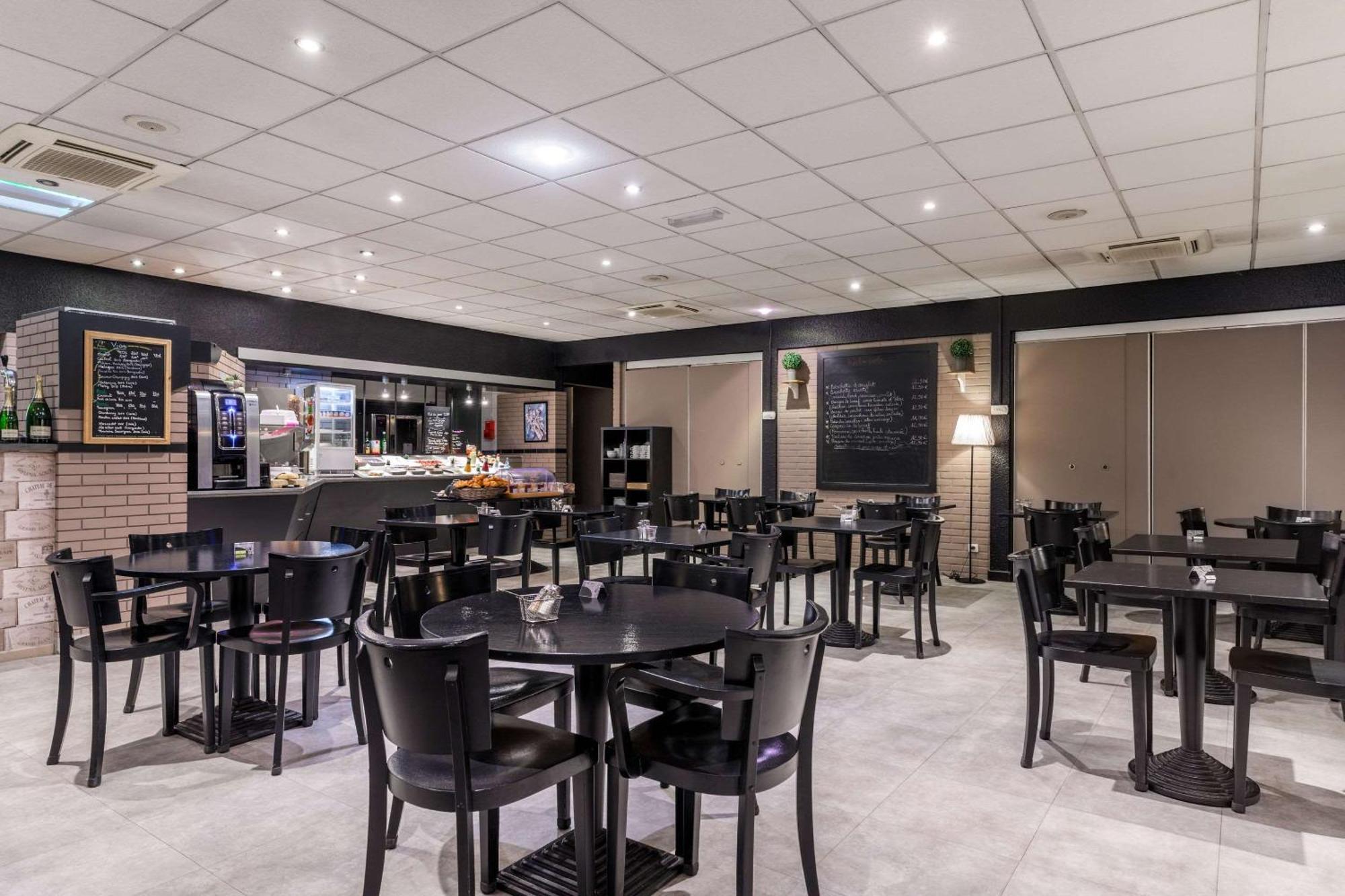 Comfort Hotel Orleans Саран Екстер'єр фото